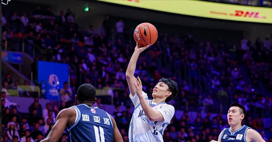 开云网页版中国官网-广东男篮80:82输新疆，看看媒体怎么说，徐杰和胡明轩成罪魁祸首
